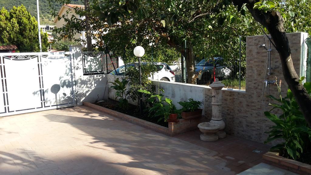 L'Albero Di Limoni Sul Mare Di Pizzo Βίλα Εξωτερικό φωτογραφία